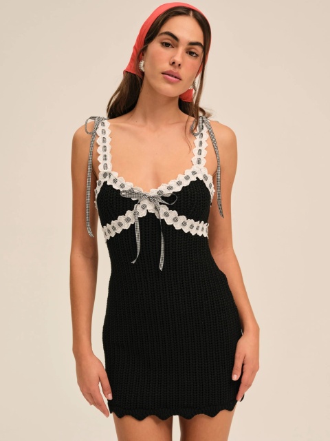 Factory Direct Retro-Inspired Crochet Knit Mini Dress with Scalloped Edges and Gingham Trim
