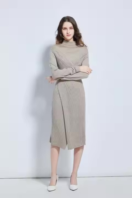 Custom- Elegant Ribbed Knit Turtleneck Midi Dress for Women