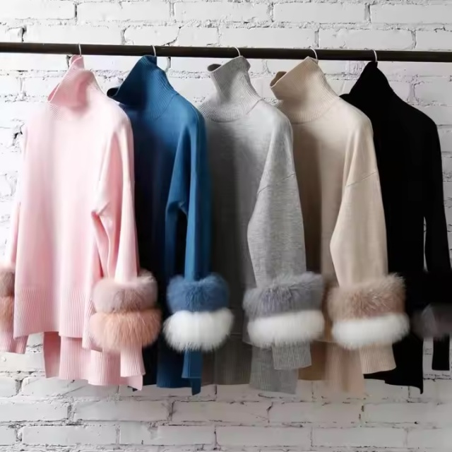 Factory Direct-Chic Turtleneck Knit Sweater with Faux Fur Cuff Detail