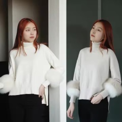 Factory Direct-Chic Turtleneck Knit Sweater with Faux Fur Cuff Detail