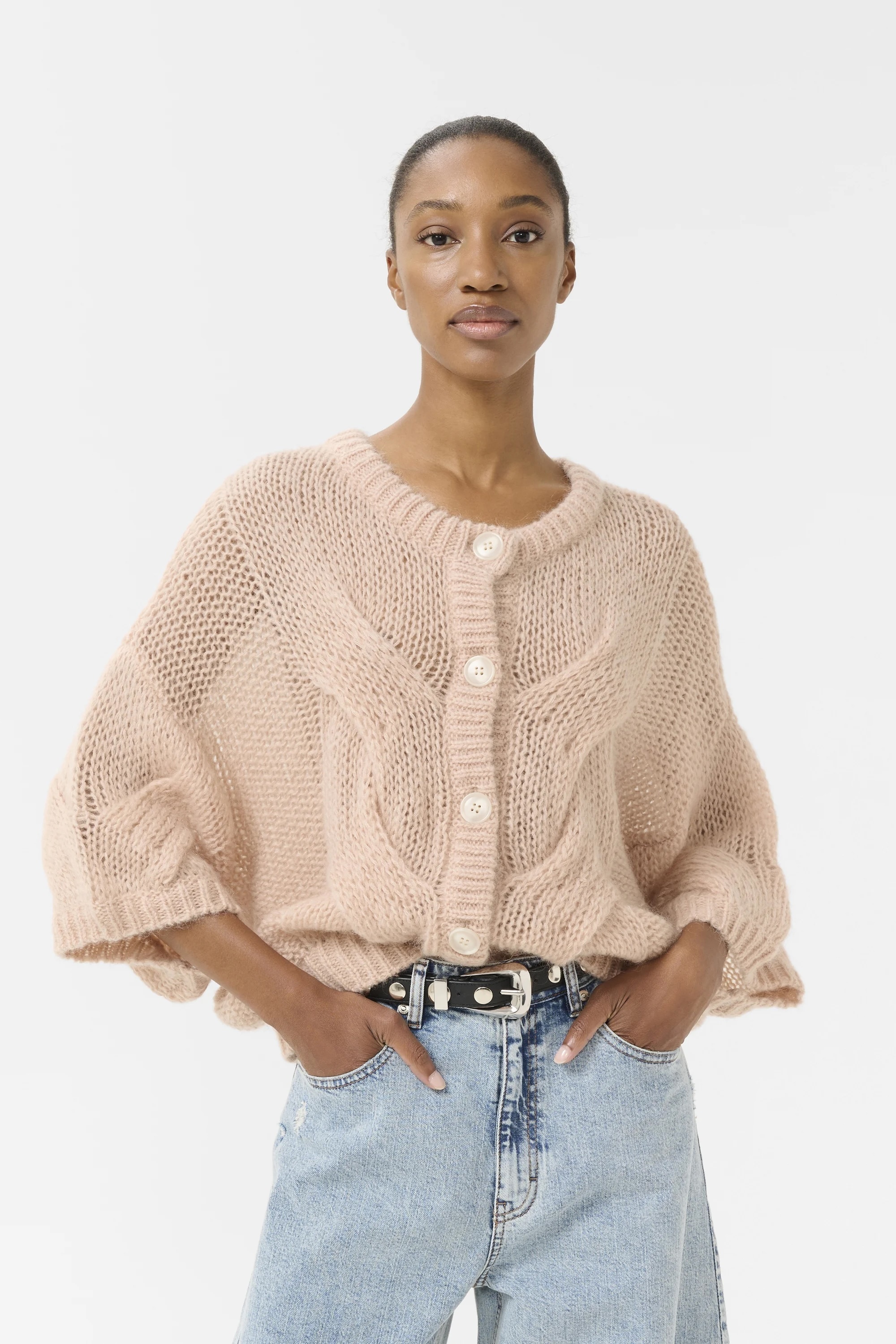 Personalized Chunky Knit Button-Front Cardigan for Women – Oversized Soft Mohair Sweater with Cable Knit Detailing