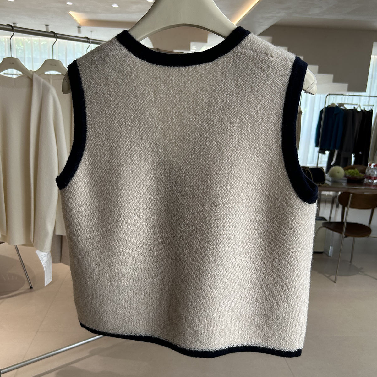 Personalized Elegant Two-Tone Knit Vest with Button Detail