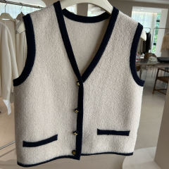 Personalized Elegant Two-Tone Knit Vest with Button Detail