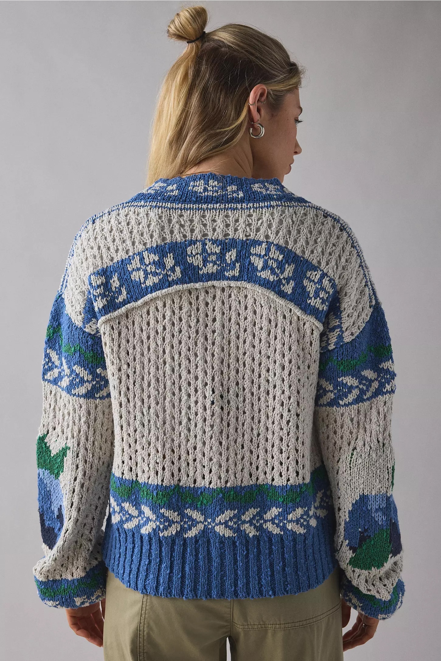 Personalized Women’s Knitted Cardigan with Nordic Pattern – Cozy Vintage Style