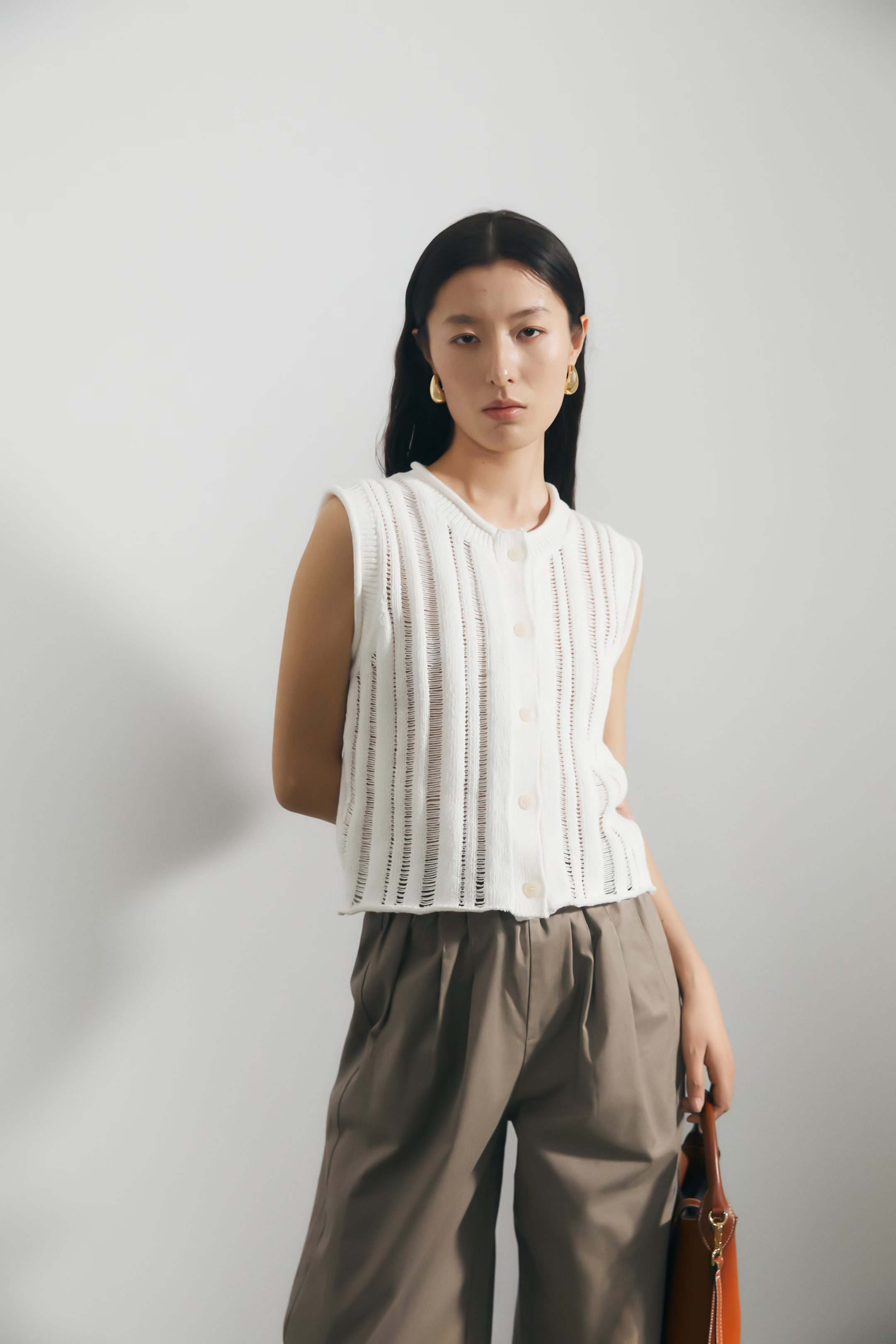 Personalized Sleeveless Open-Knit Cardigan with Button Front