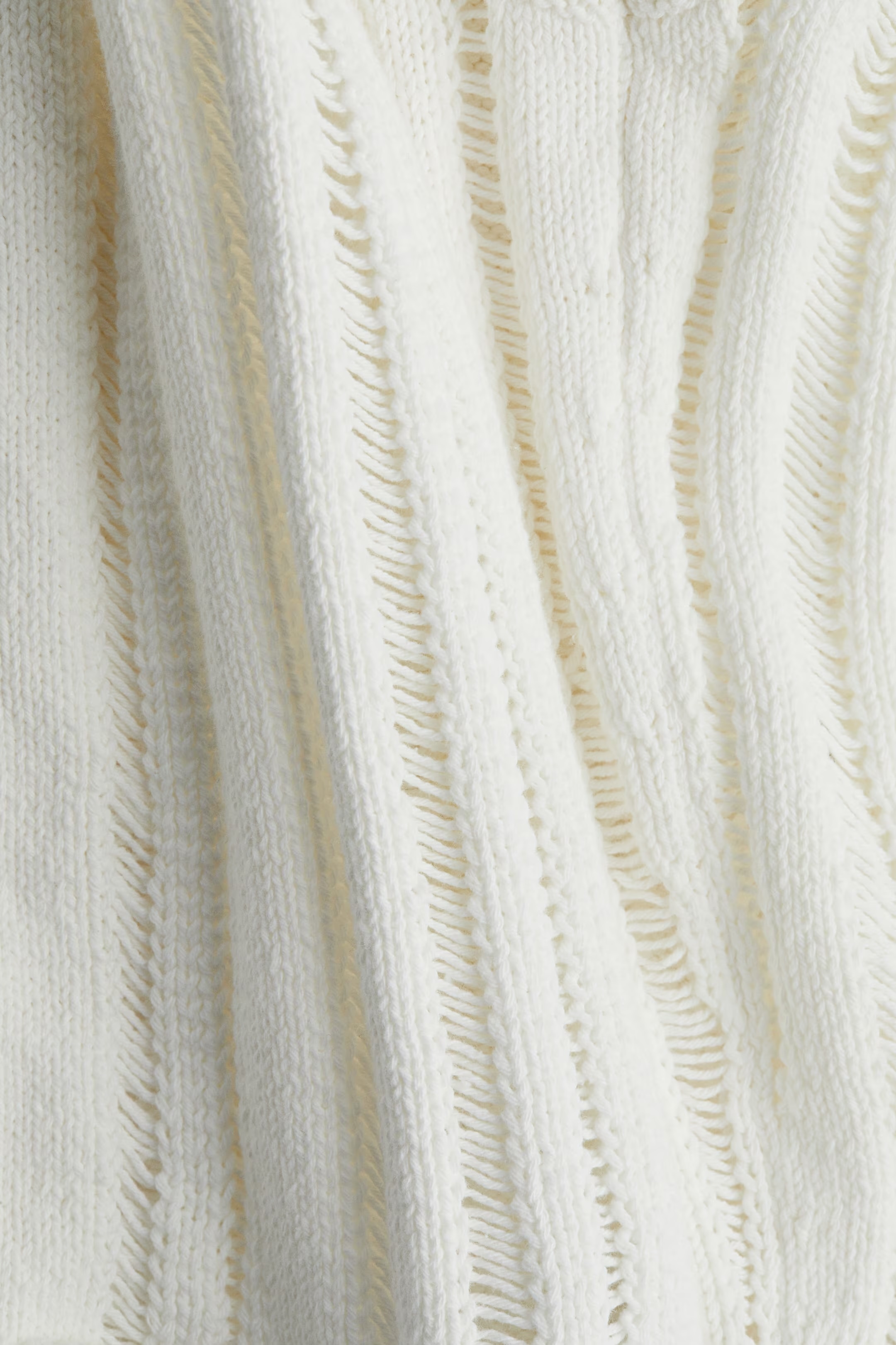 Personalized Sleeveless Open-Knit Cardigan with Button Front