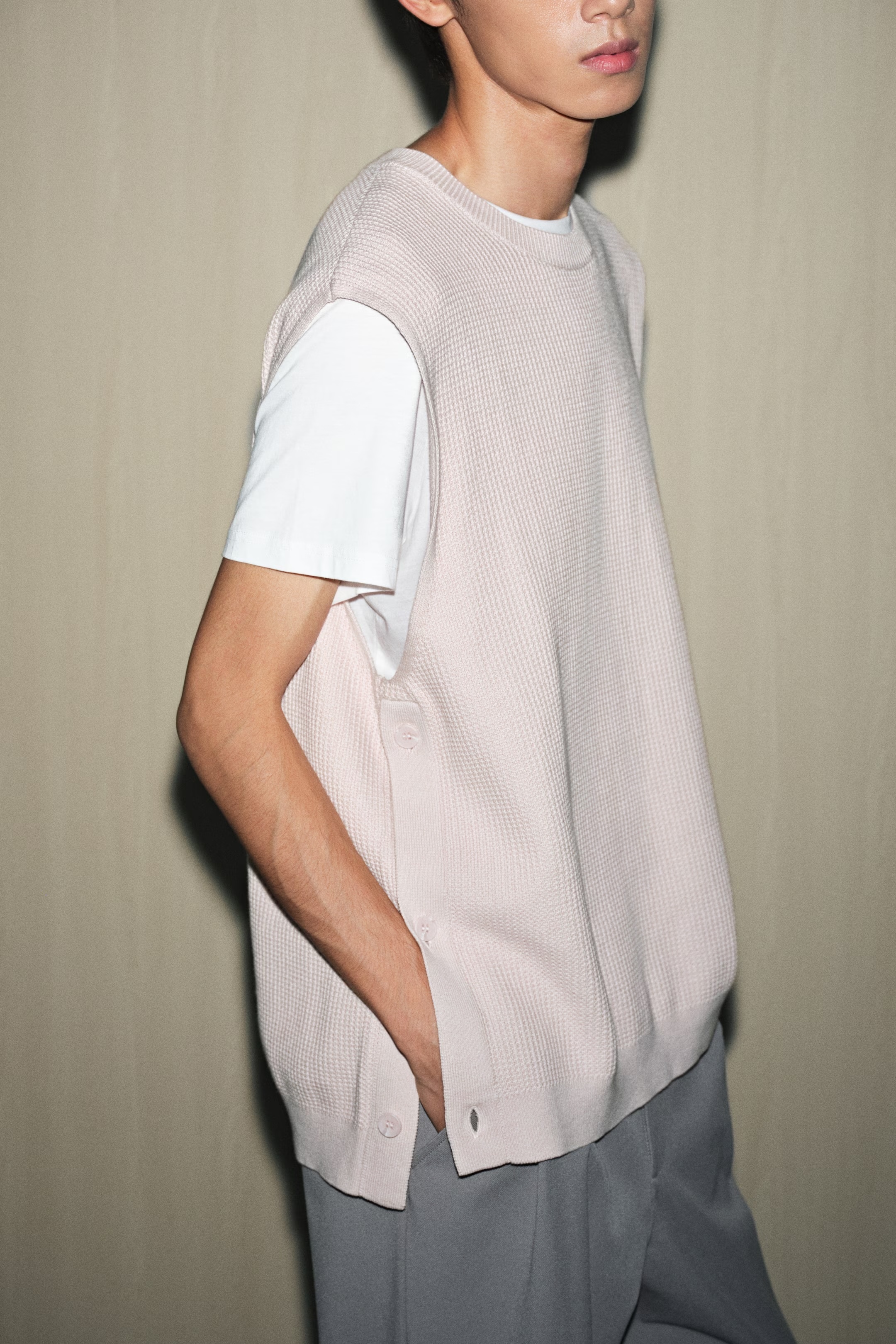 Wholesale Men's Casual Layered Knit Vest Set