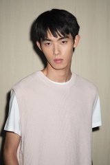 Wholesale Men's Casual Layered Knit Vest Set