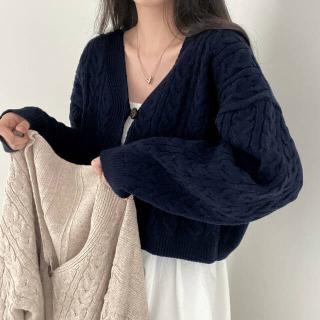 OEM ODM Cropped Cable Knit Cardigan – Beige V-Neck Sweater