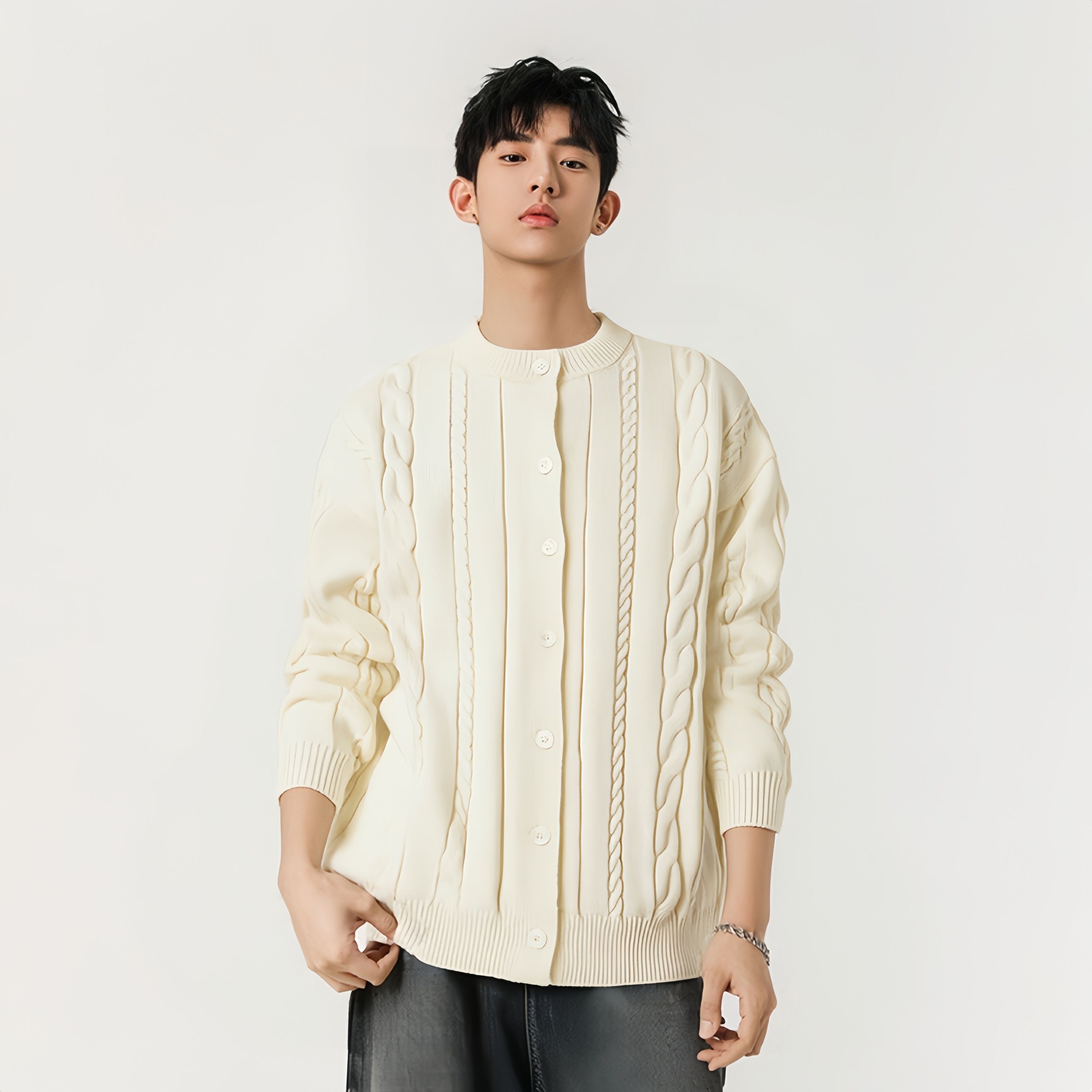 OEM ODM Men’s Oversized Cable Knit Button-Up Cardigan – Beige