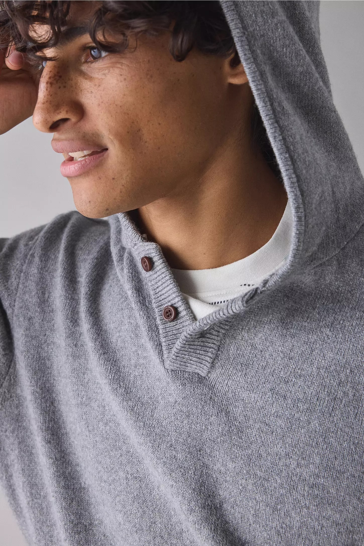 Whoelsale Men’s Knit Pullover Hoodie with Button Neckline – Heather Grey
