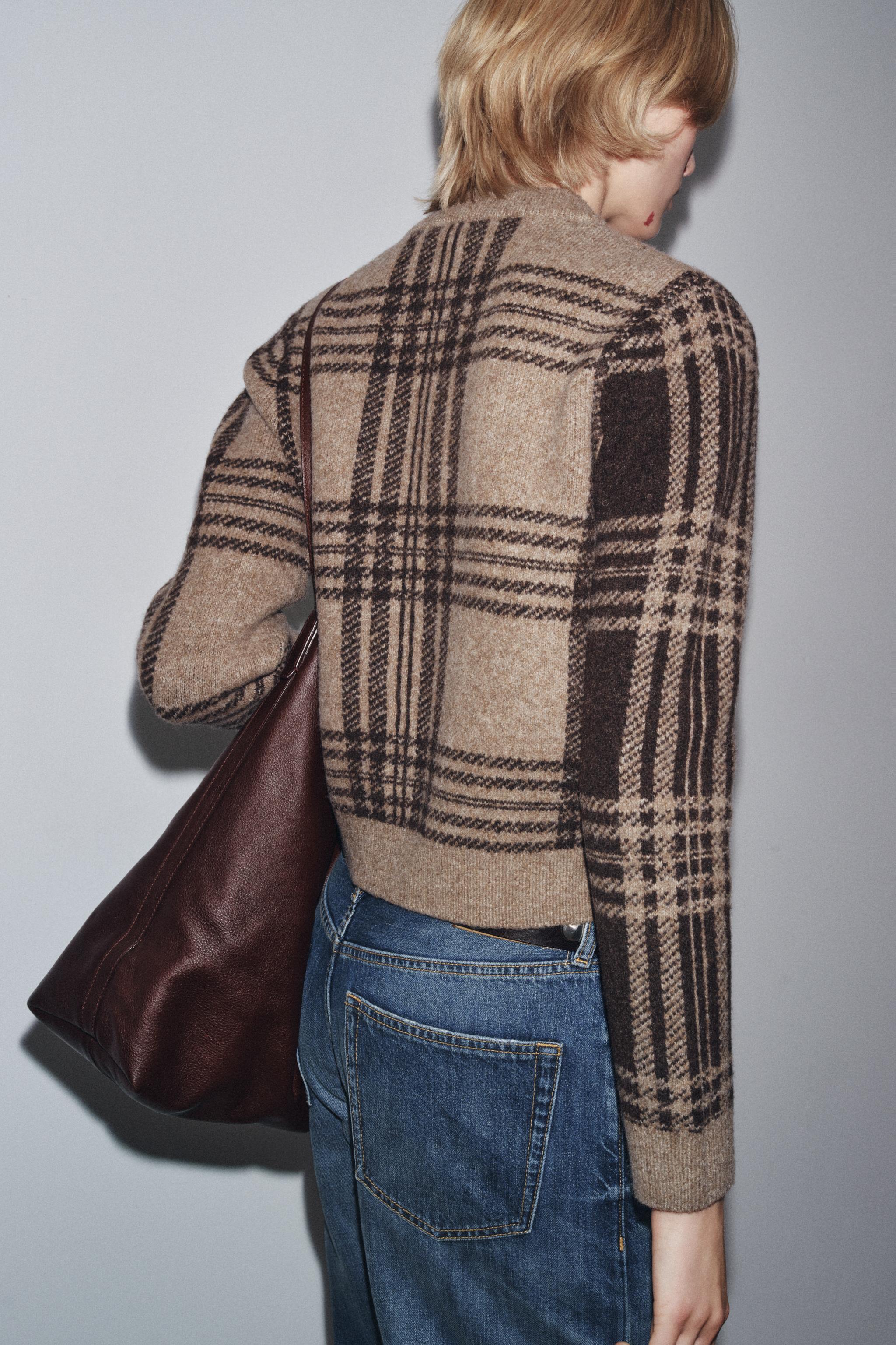 Custom Design Chic Plaid Button-Down Cardigan for Women – Cozy and Stylish Fall Sweater