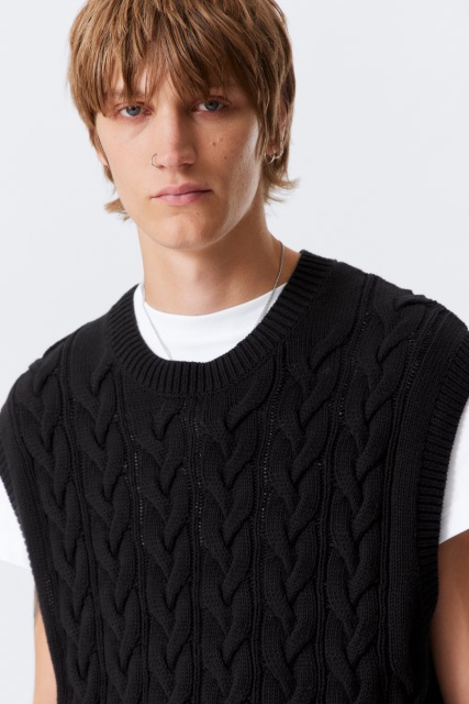 Made-to-order Black Cable-Knit Sleeveless Sweater