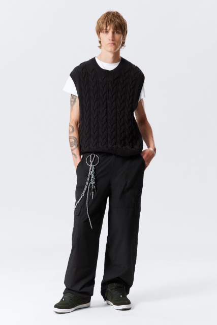 Made-to-order Black Cable-Knit Sleeveless Sweater