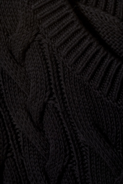 Made-to-order Black Cable-Knit Sleeveless Sweater