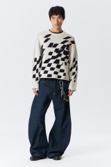 Factory Direct Black and White Geometric Pattern Sweater