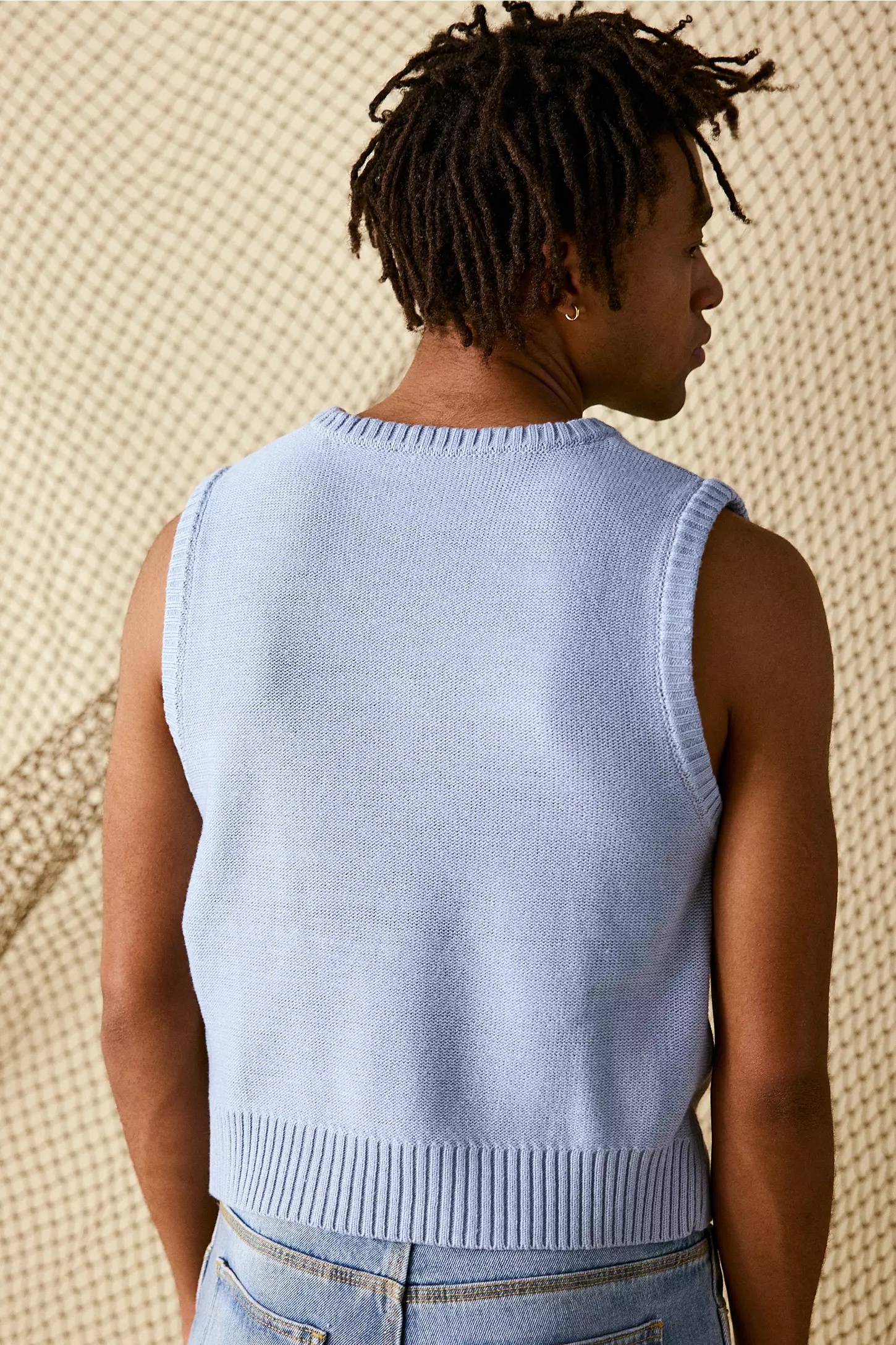 Personalized Hibiscus Knit V-Neck Vest - Sky Blue