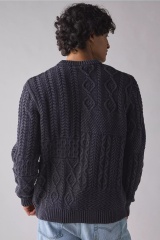 Made-to-order Men’s Textured Cable Knit Crewneck Sweater – Charcoal Black