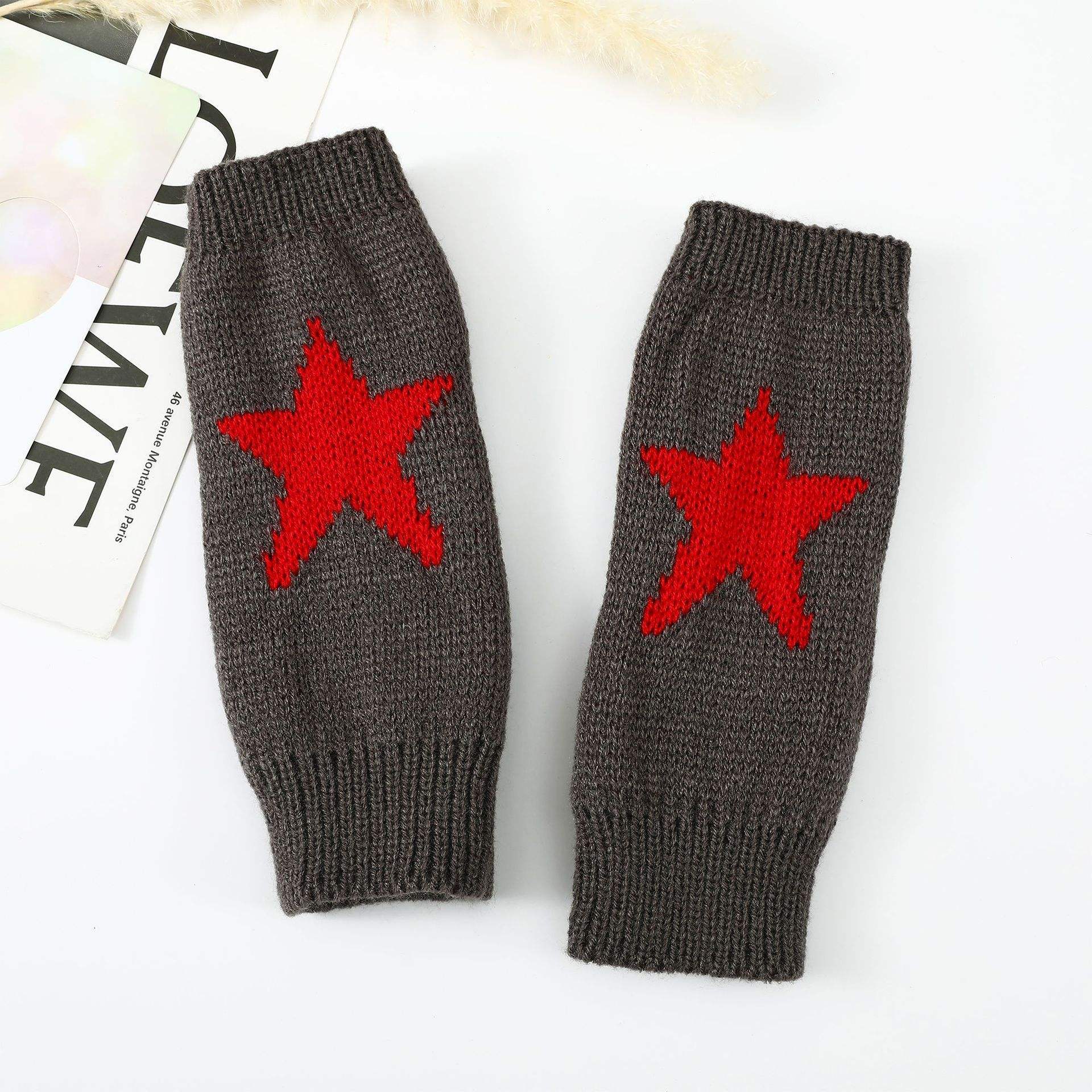 Factory Direct Star Pattern Brown Fingerless Gloves