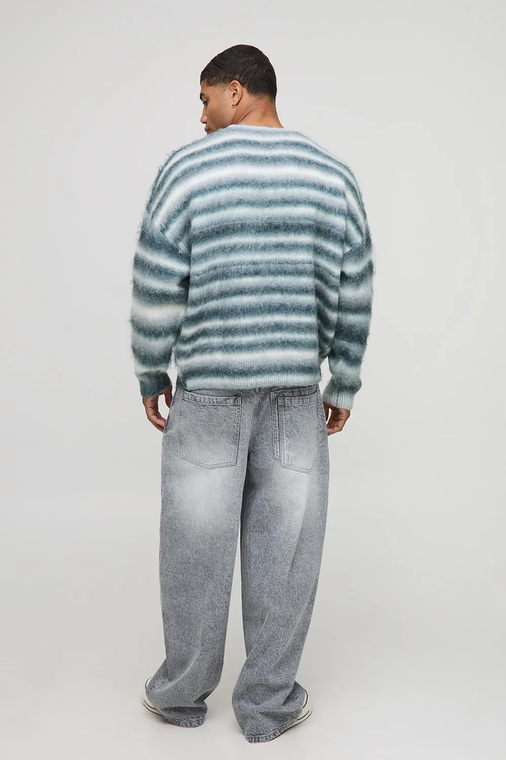 Men’s Fuzzy Striped Sweater – Blue & White Gradient