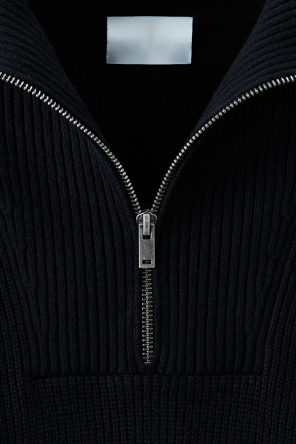 OEM ODM Stylish Ribbed Zip-Up Sweater for Men – Modern & Comfortable