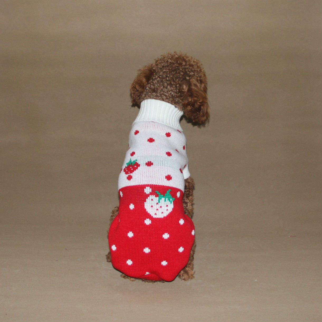Factory Direct Cozy Red Reindeer Knit Dog Sweater – Perfect for Winter Holidays