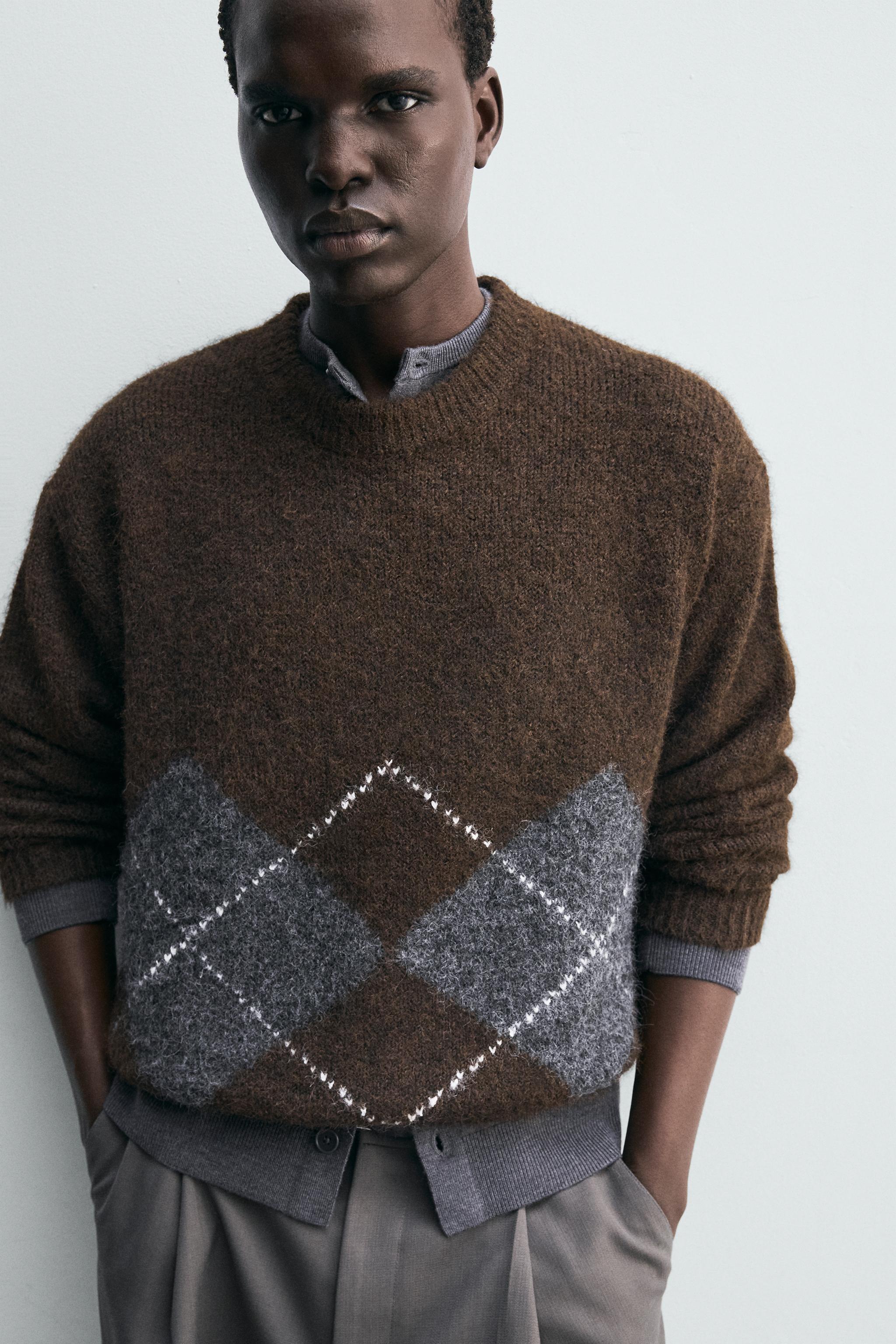 Customized Men’s Argyle Wool Sweater – Classic Brown and Gray Knit Pullover
