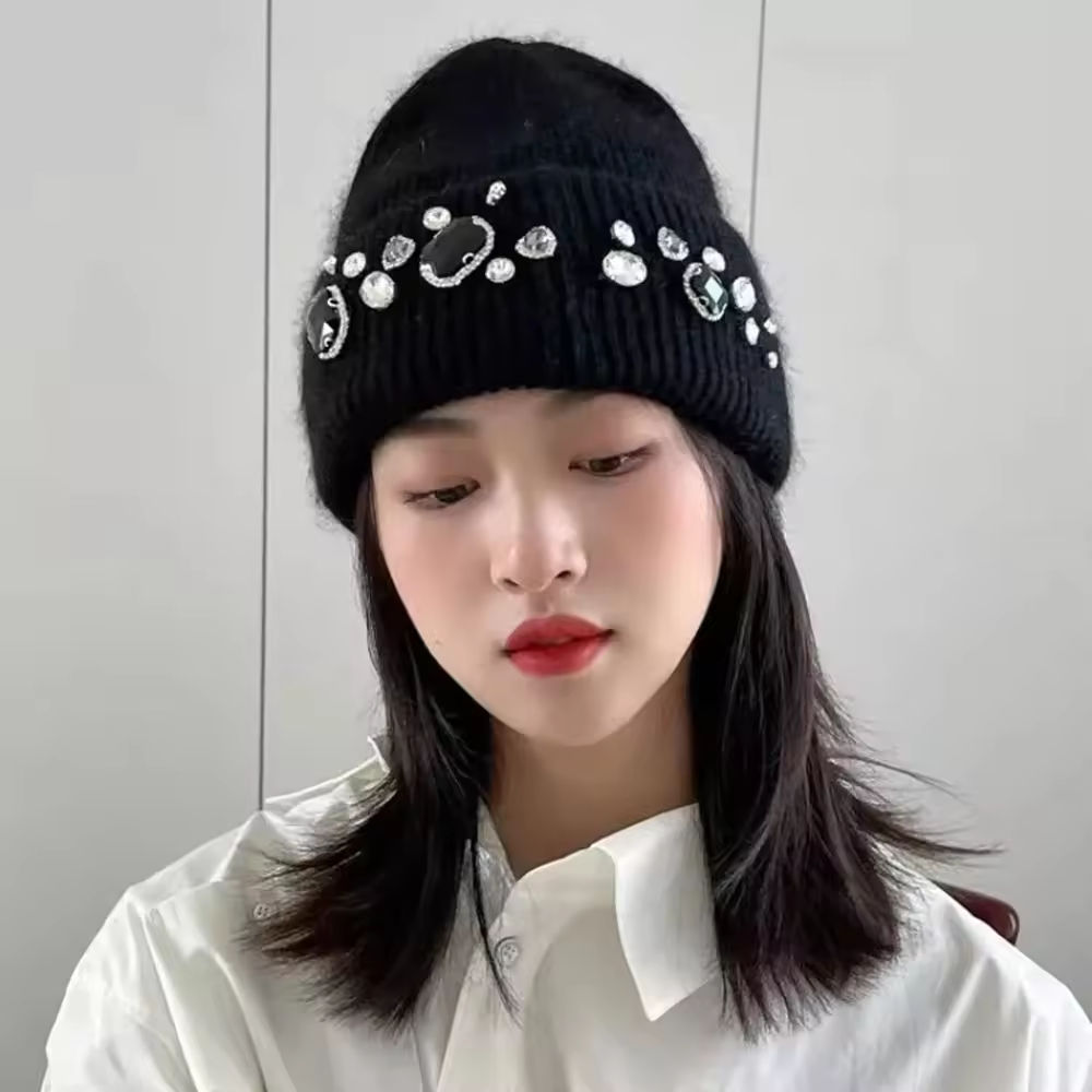 Customized Crystal-Embellished Knit Beanie Hat for Women – Winter Fashion Warm Hat