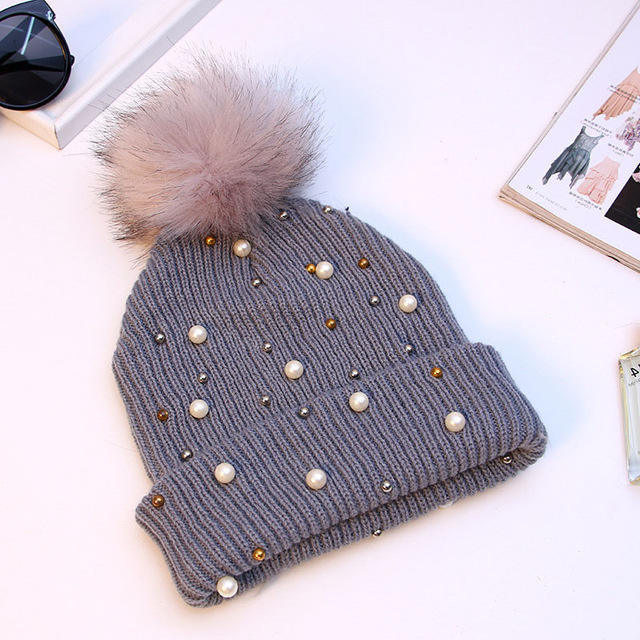 Customized Pearl-Embellished Knit Beanie with Faux Fur Pom Pom – Winter Warm Hat for Women