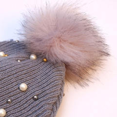 Customized Pearl-Embellished Knit Beanie with Faux Fur Pom Pom – Winter Warm Hat for Women