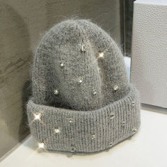 Wholesale Women’s Pearl-Embellished Knit Beanie – Soft Gray Winter Hat with Rhinestones