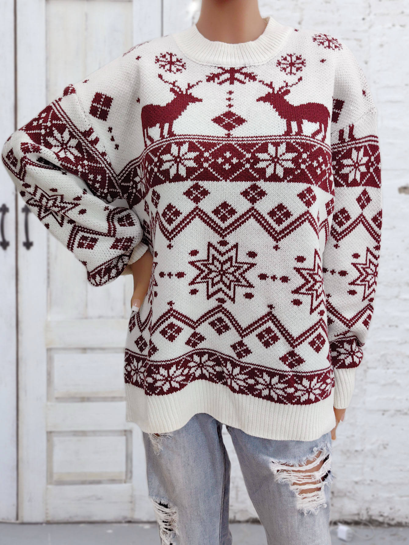 Wholesale Burgundy Reindeer & Snowflake Pattern Christmas Sweater