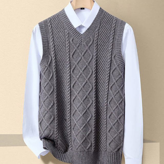 Wholesale Classic Cable Knit V-Neck Sweater Vest