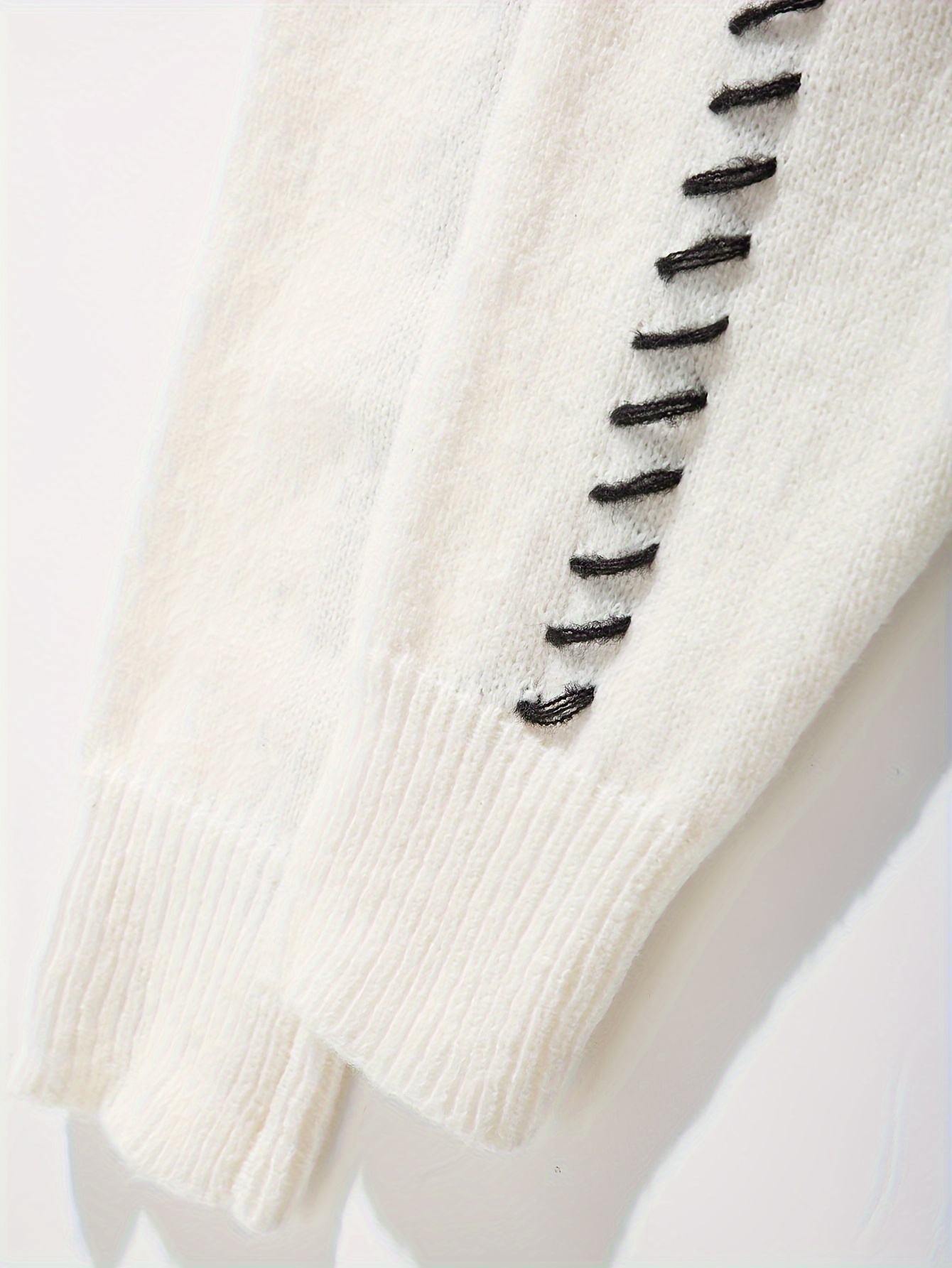 OEM ODM Women's White V-Neck Cardigan with Black Stitch Detail