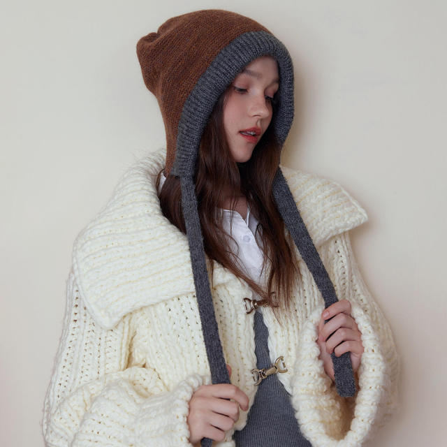 OEM ODM Women's White Chunky Knit Cardigan with Blue Hood