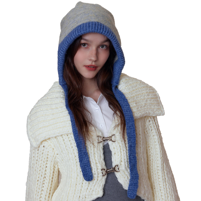 OEM ODM Women's White Chunky Knit Cardigan with Blue Hood