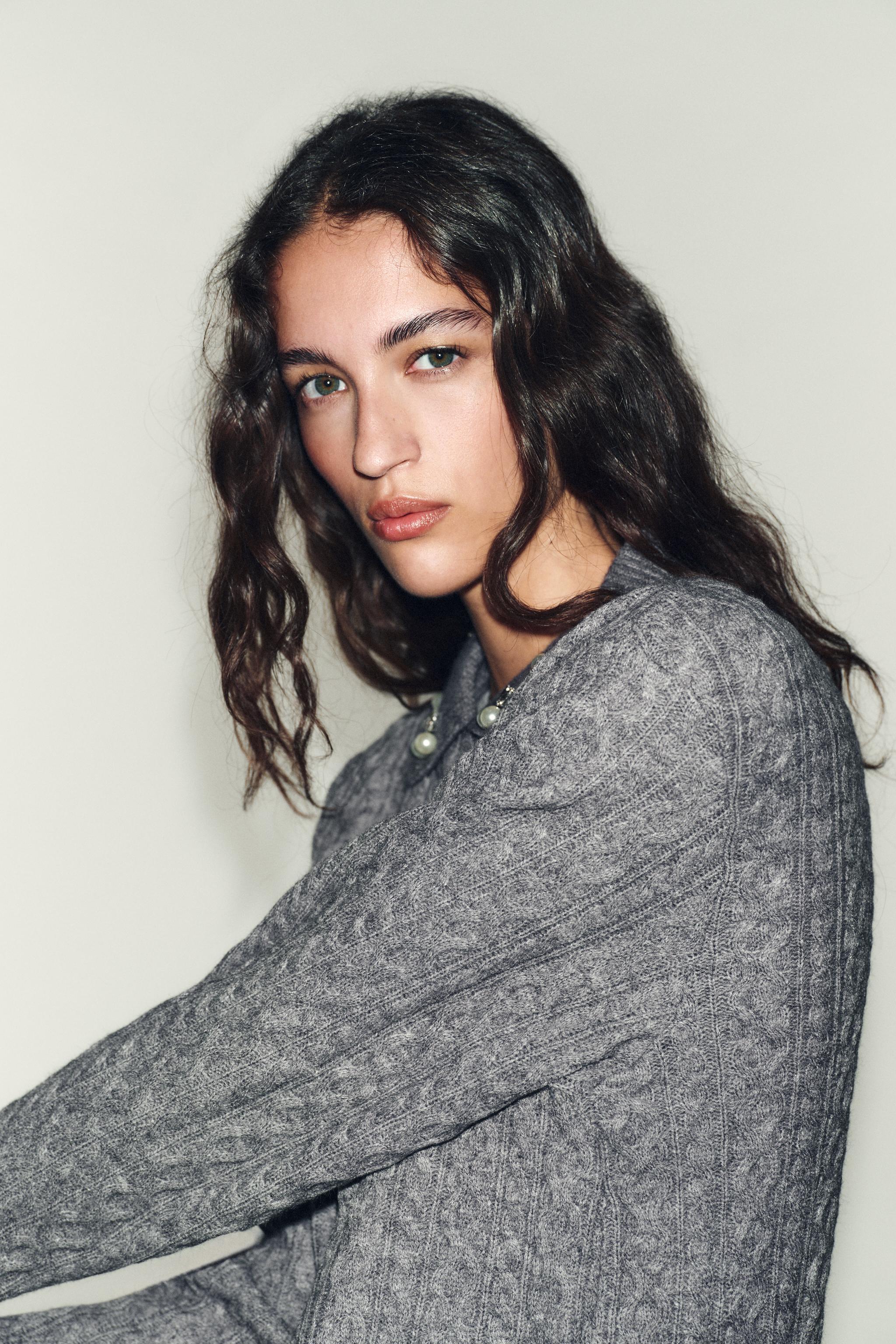 Made-to-order Women’s Pearl-Embellished Cable-Knit Pullover Sweater