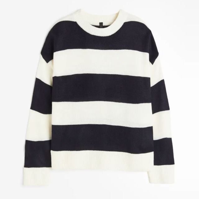 Personalized Women’s Oversized Wide-Stripe Knit Sweater