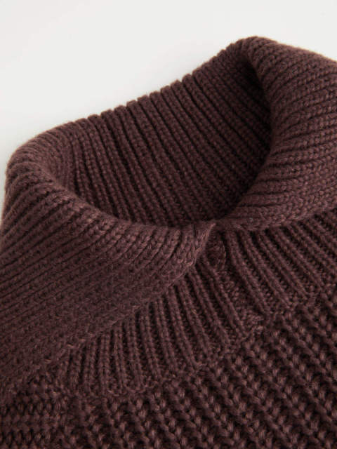 Wholesale Women’s Chunky Ribbed Knit Collared Sweater