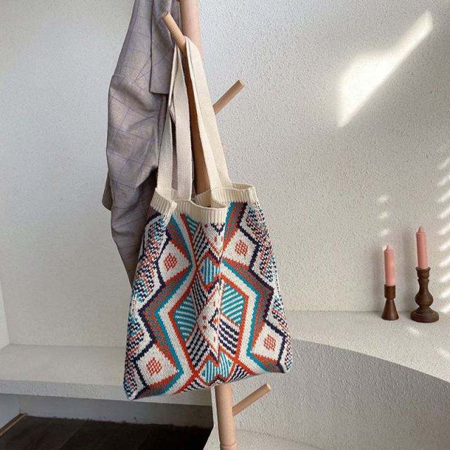 | Custom OEM/ODM Bohemian Geometric Knit Tote Bag – Large-Capacity Ethnic Pattern Shoulder Bag | Handmade-Style Woven Travel Bag