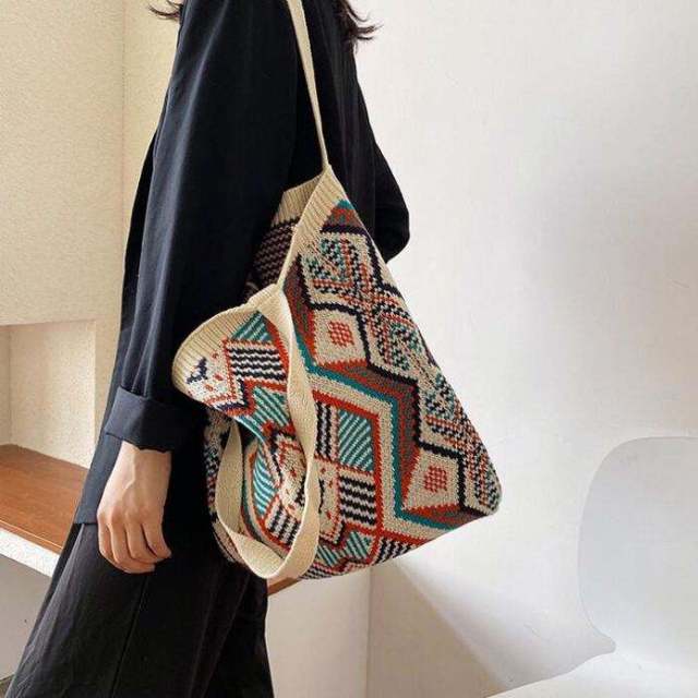| Custom OEM/ODM Bohemian Geometric Knit Tote Bag – Large-Capacity Ethnic Pattern Shoulder Bag | Handmade-Style Woven Travel Bag