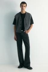 OEM ODM Personalized Men’s Soft Textured Button-Up Knit Vest