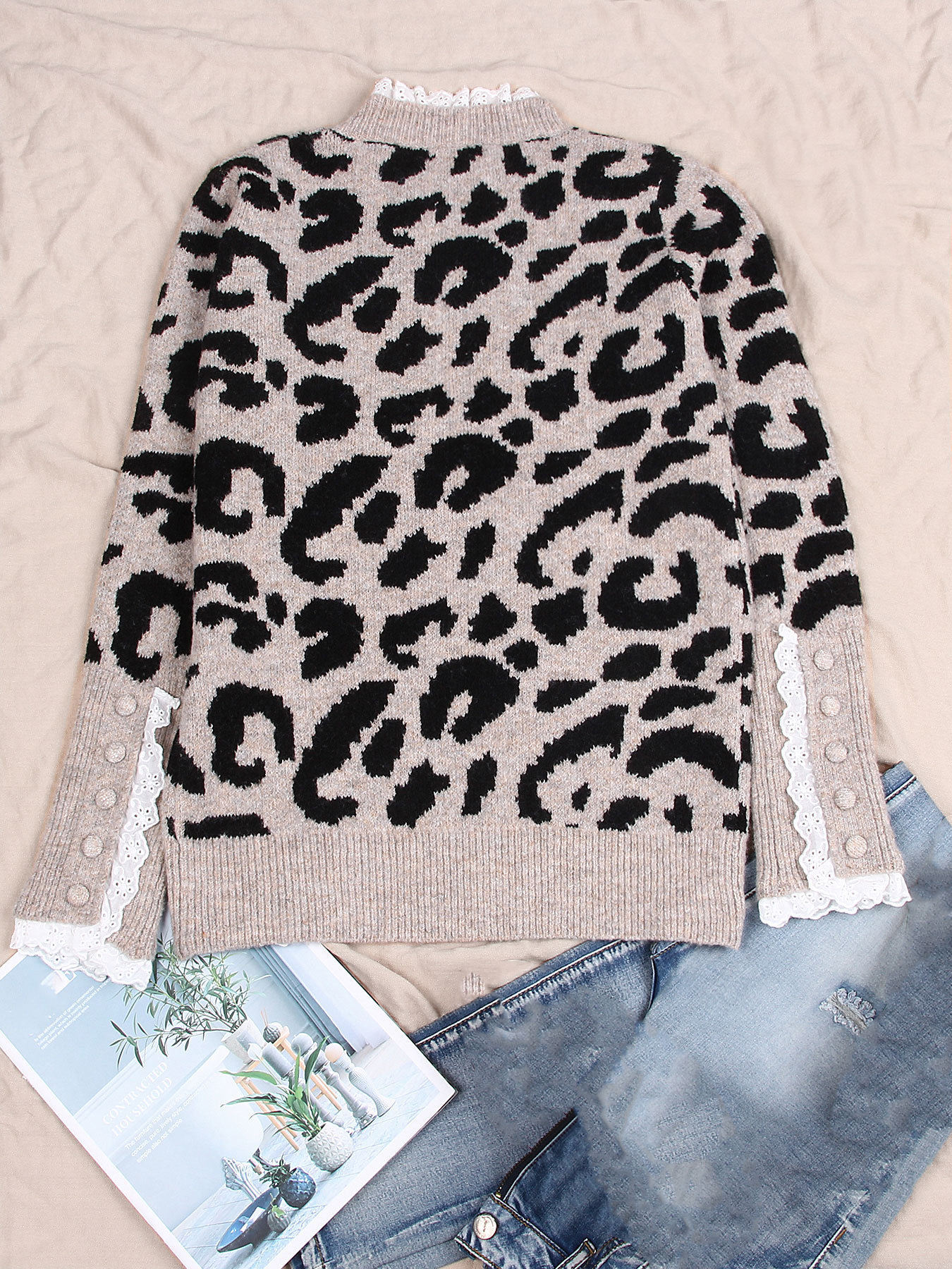 OEM ODM Women’s Leopard Print Knit Sweater with Lace Trim Cuffs