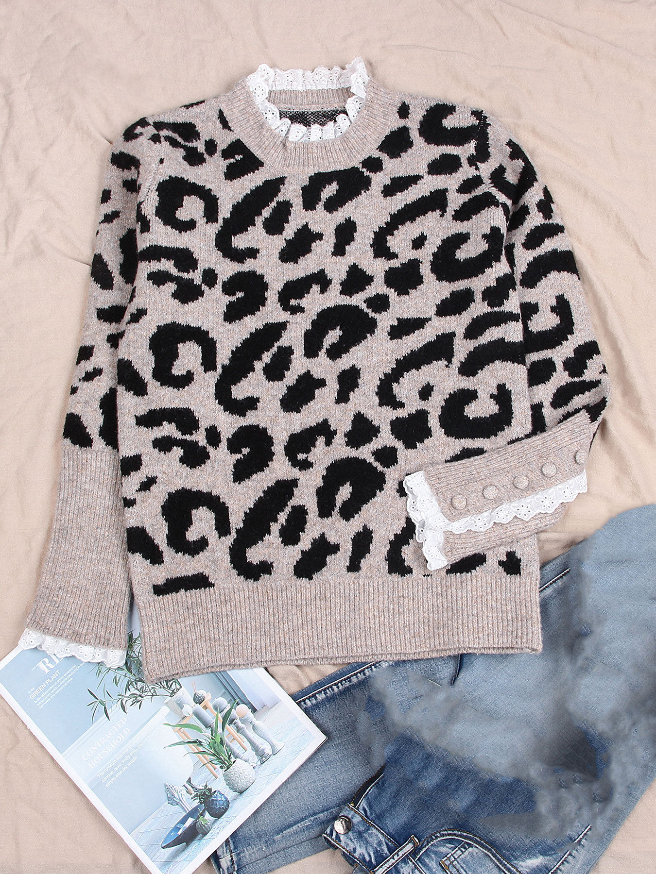 OEM ODM Women’s Leopard Print Knit Sweater with Lace Trim Cuffs