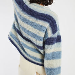 OEM ODM Women’s Blue Striped Oversized Knit Sweater – Soft Cozy Winter Pullover