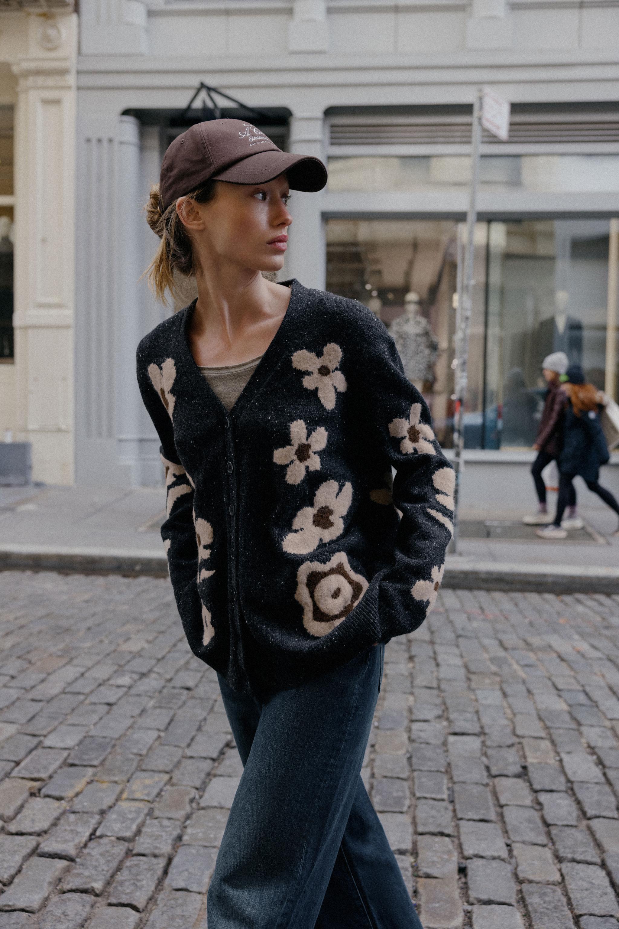 Made-to-order  Women’s Floral Jacquard Knit Cardigan – Casual Button-Up Sweater Jacket