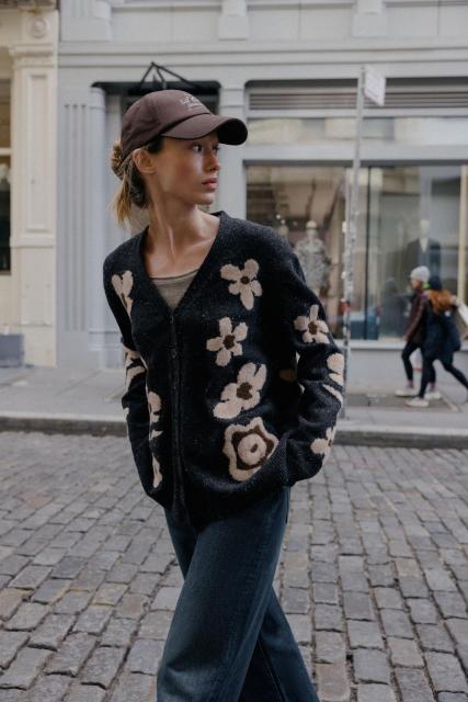 Made-to-order  Women’s Floral Jacquard Knit Cardigan – Casual Button-Up Sweater Jacket