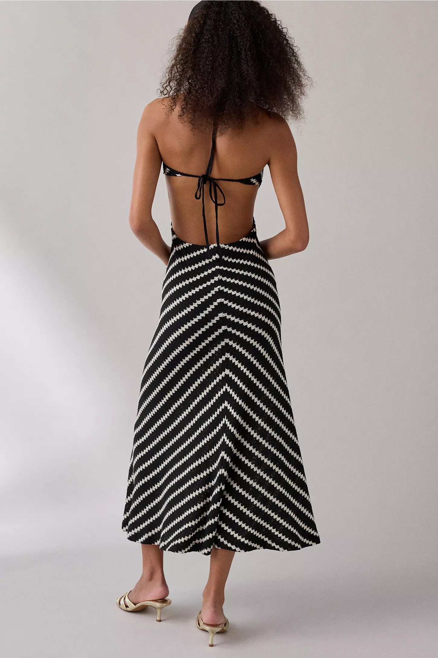 Factory Direct Women’s Black & White Chevron Halter Maxi Dress with Front Ring Detail