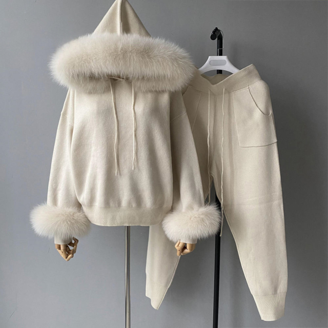 customized Women’s Luxury Faux Fur Trim Hooded Knit Sweater – Winter Plush Pullover Hoodie