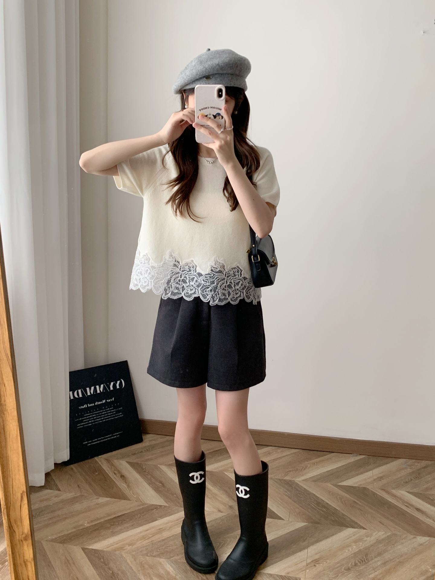 customized Women’s Women’s Ivory Knit Lace Hem Short Sleeve Top
